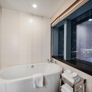 One Bedroom City Center View